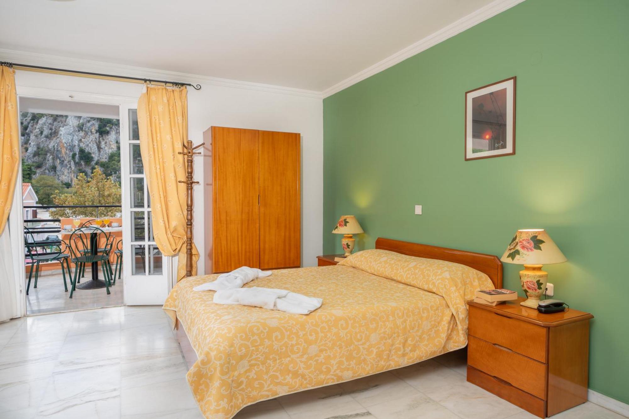 Odysseus Palace Poros  Екстериор снимка